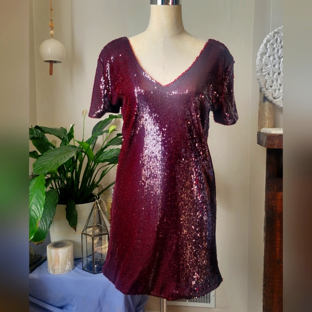 Full sequin tshirt mini dress